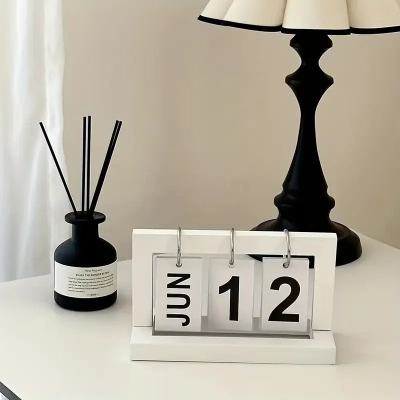 Office Decoration Wooden Calendar