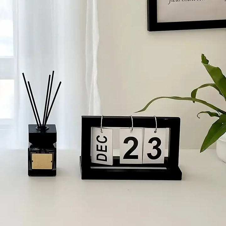 Office Decoration Wooden Calendar